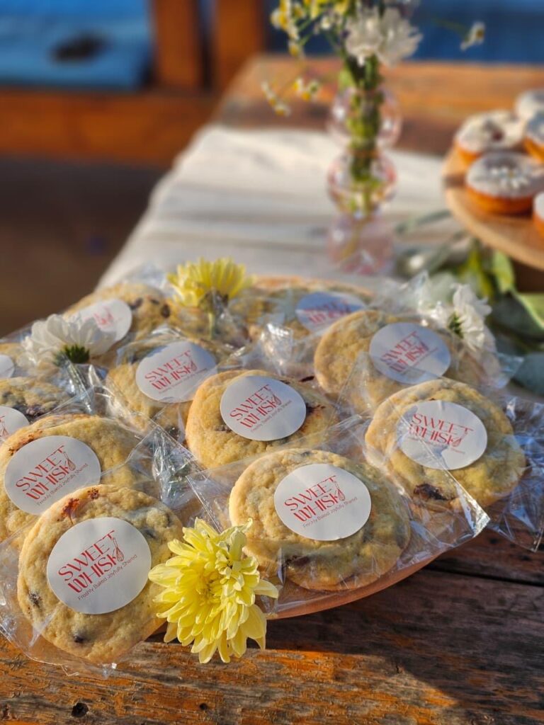 Chocolate chip cookies 